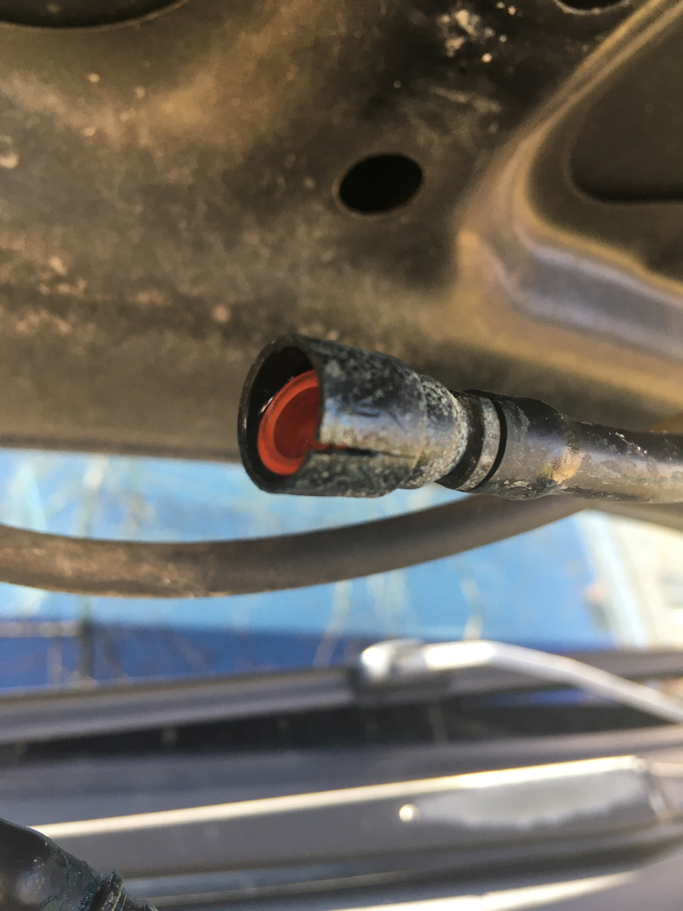 Заменил салонный фильтр — Toyota Prius (20), 1,5 л, 2008 года ...