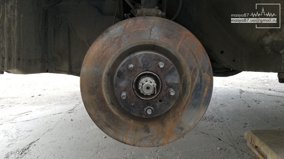 За мурановским диском кожуха и не видно, в выгнутом состоянии он по диаметру стал равным диску — Nissan X-Trail II (t31)