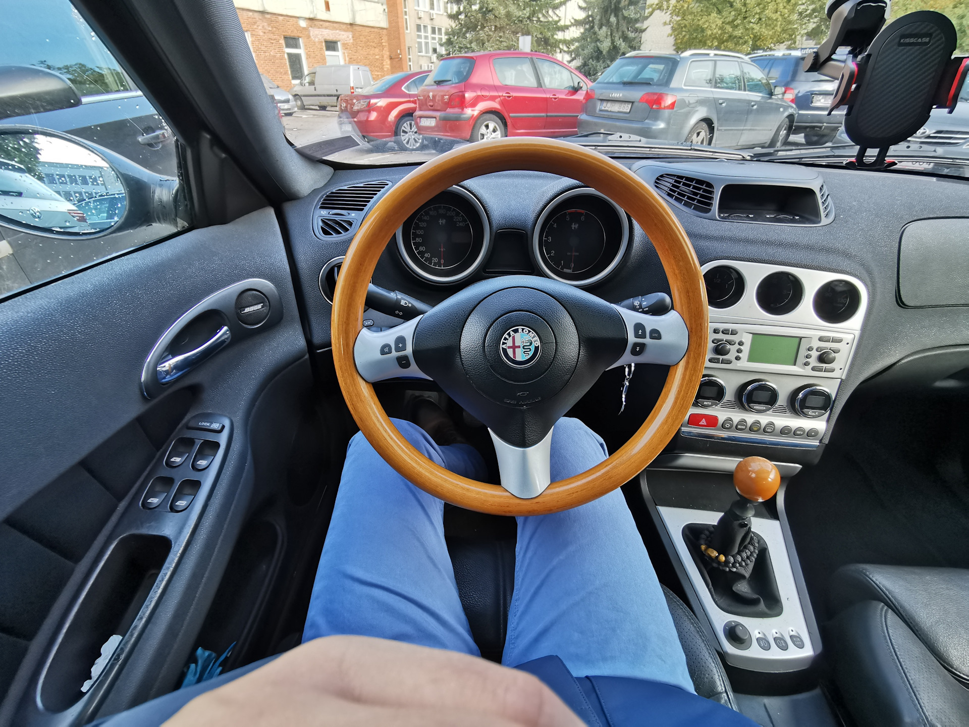 Альфа ромео руль. Alfa Romeo 156 салон. Деревянный руль Альфа Ромео 156. Alfa Romeo 156 ti салон. Alfa Romeo 156 Sportwagon ti.