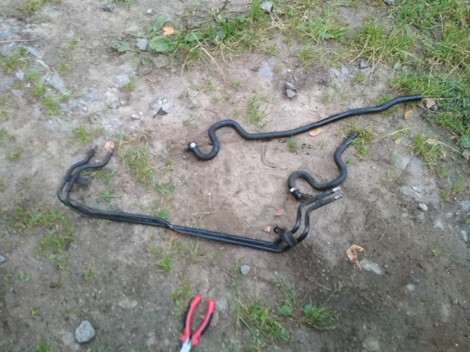 Шумка капота, тросик капота и шланги акпп. — Subaru Forester (SG), 2 л ...