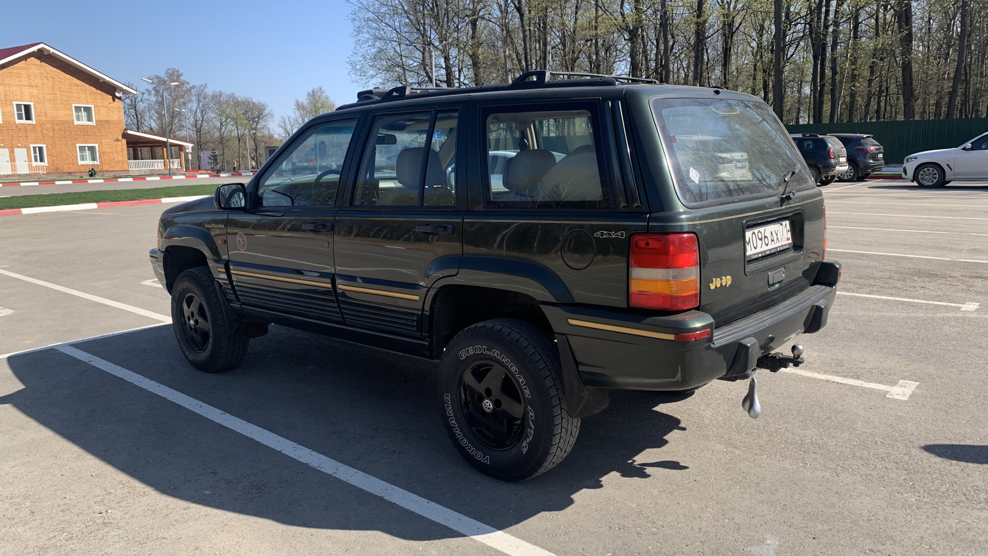 Jeep Grand Cherokee (ZJ) 4.0 бензиновый 1995 | Хороший парень на DRIVE2