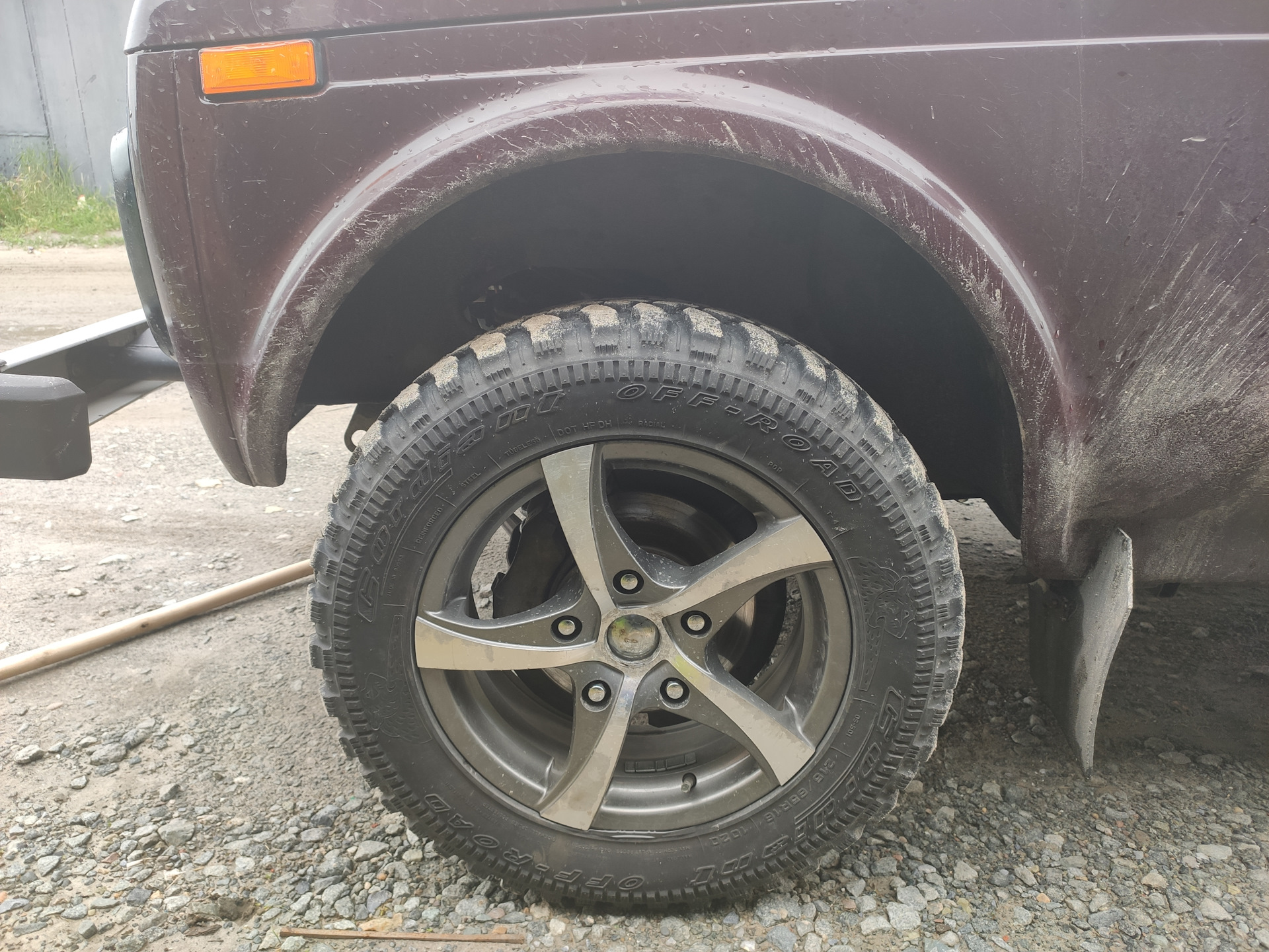 Шины 195/80 r16 на ниву. Нива 195/60. Cordiant off Road 215/65 r16 102q. Колеса 195/80 на ниву.