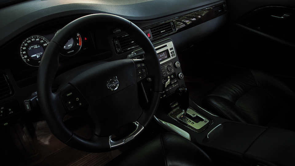 Фото в бортжурнале Volvo V70 III