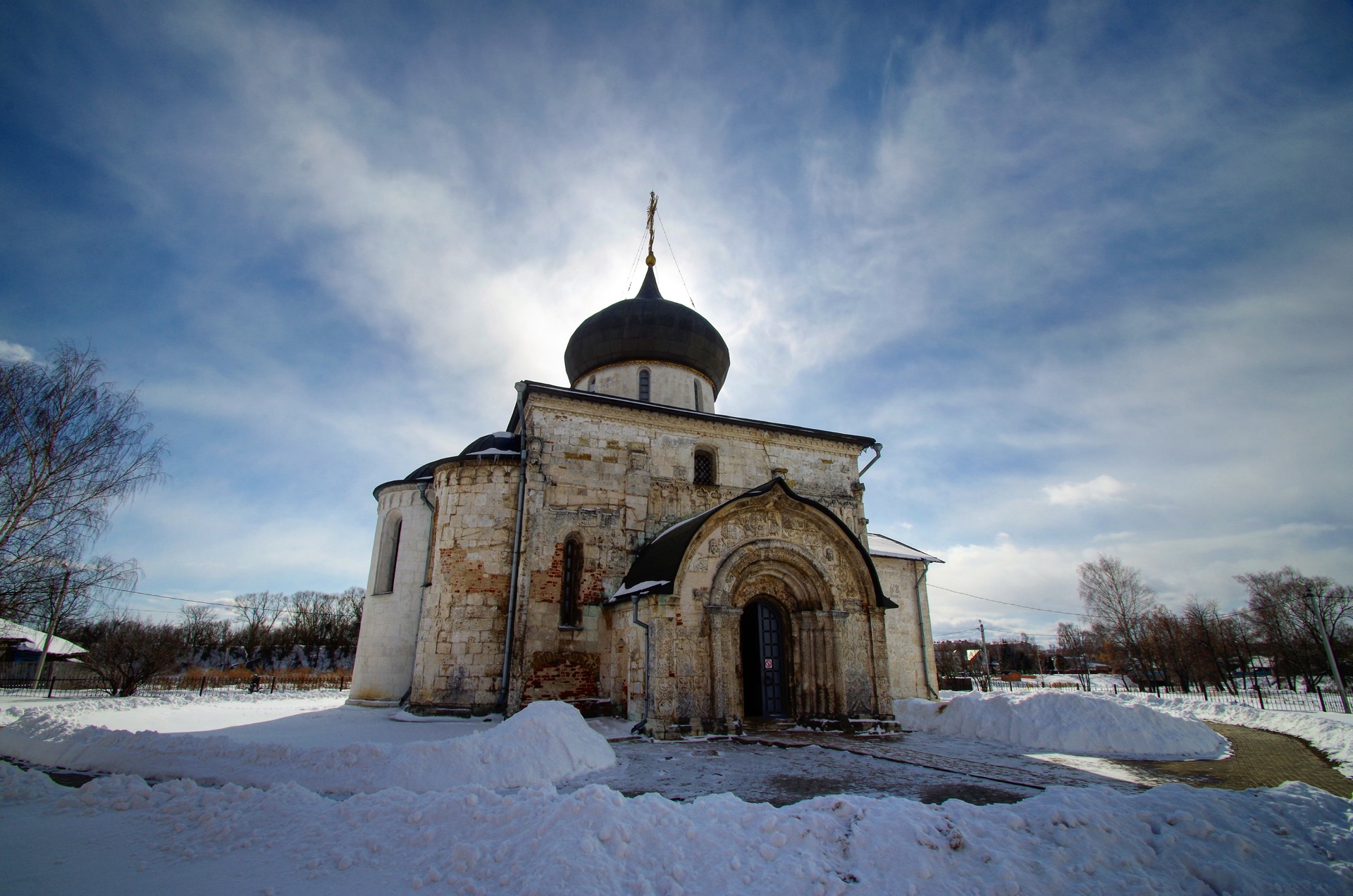 Погода юрьев польский гидрометцентра. Юрьев-польский храм Георгия Победоносца. Город Юрьев польский Владимирская область. Юрьев-польский достопримечательности.