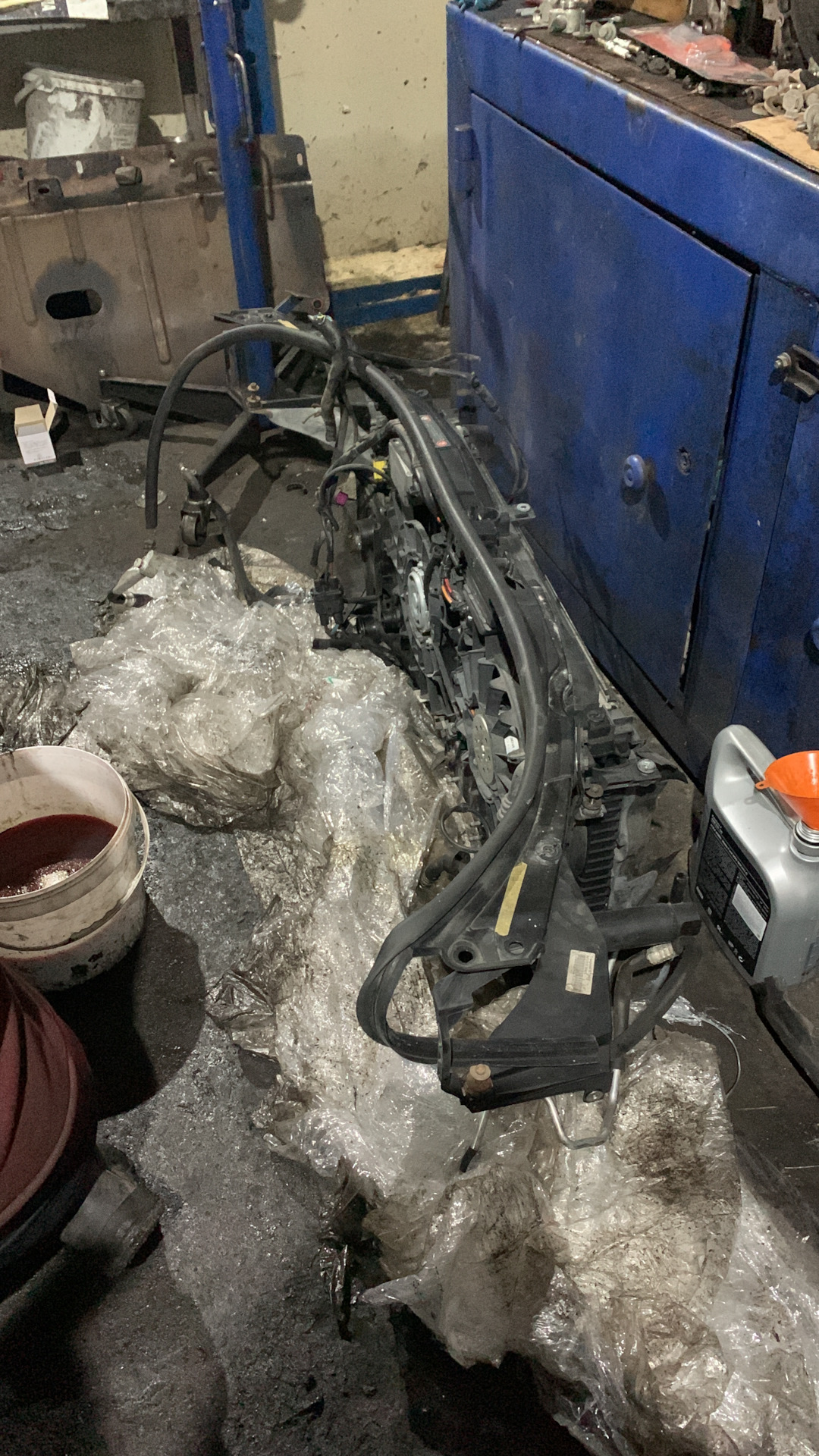 Замена ноуската — Audi A4 (B7), 1,8 л, 2005 года | запчасти | DRIVE2