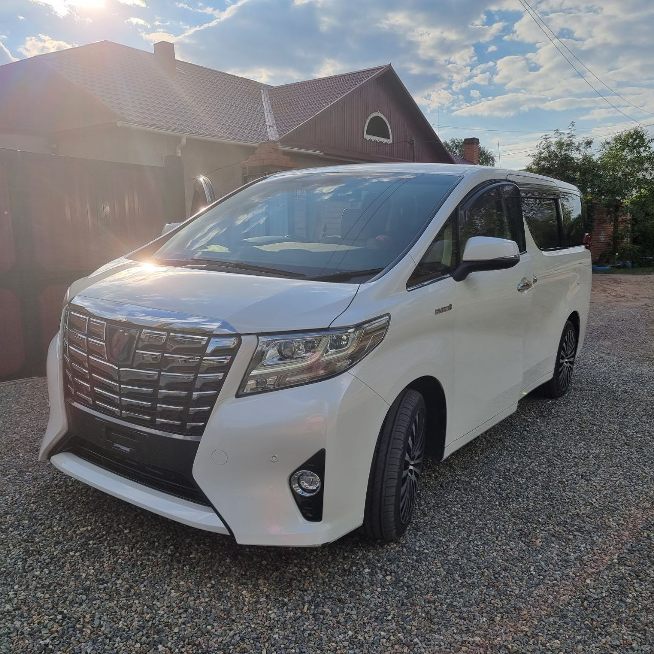 Toyota Alphard 2017. Тойота альфард 2017. Защита двигателя Тойота альфард 2017г.