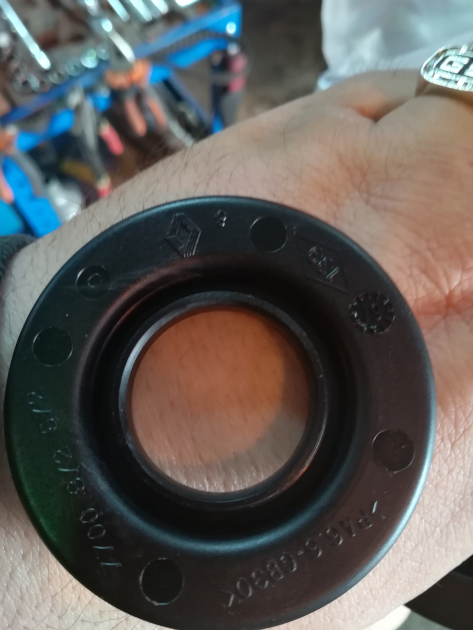 Фото в бортжурнале Renault Logan (1G)