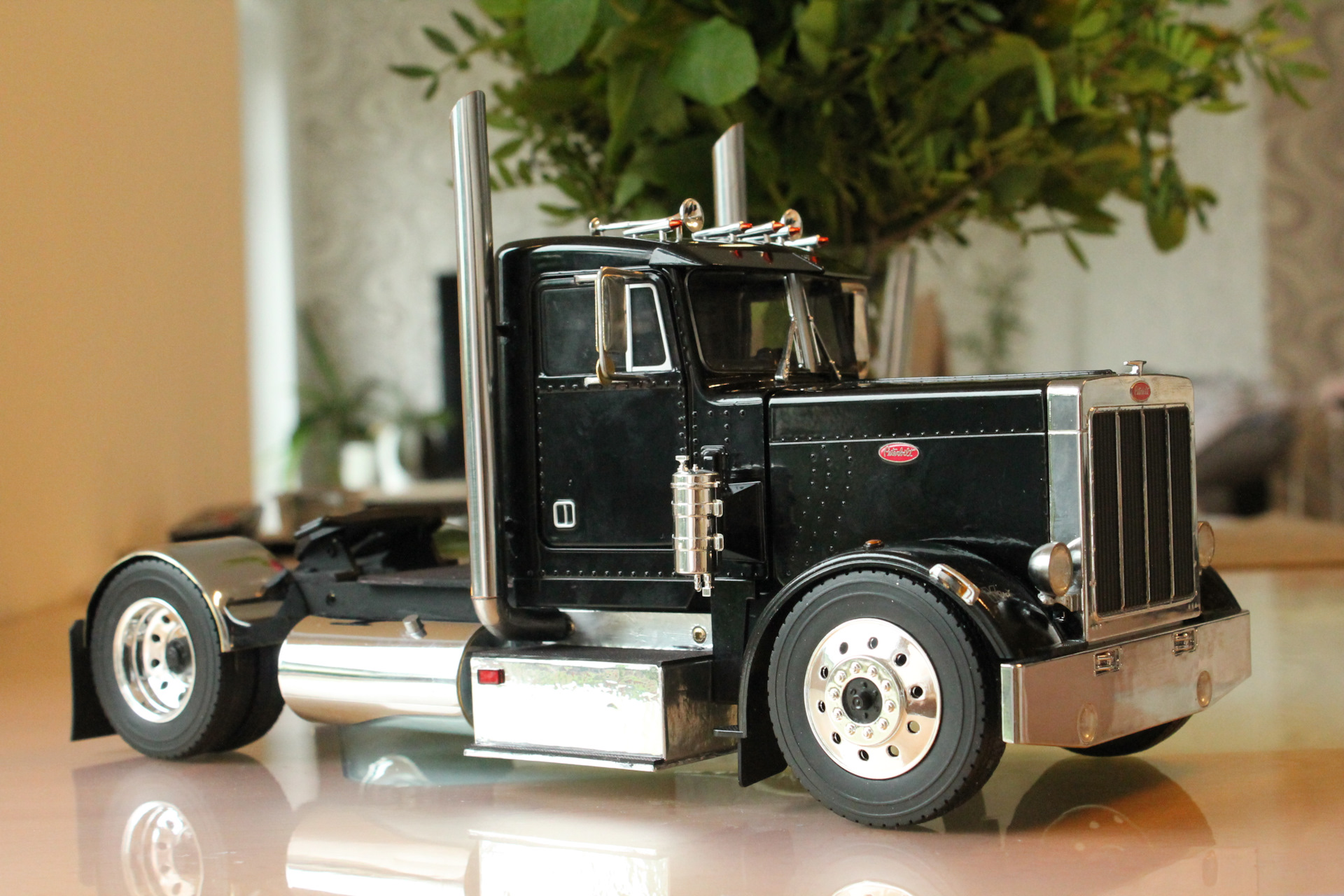 Peterbilt 359 Road Kings 1:18 (сделай сам) — Сообщество «Масштабные Модели»  на DRIVE2