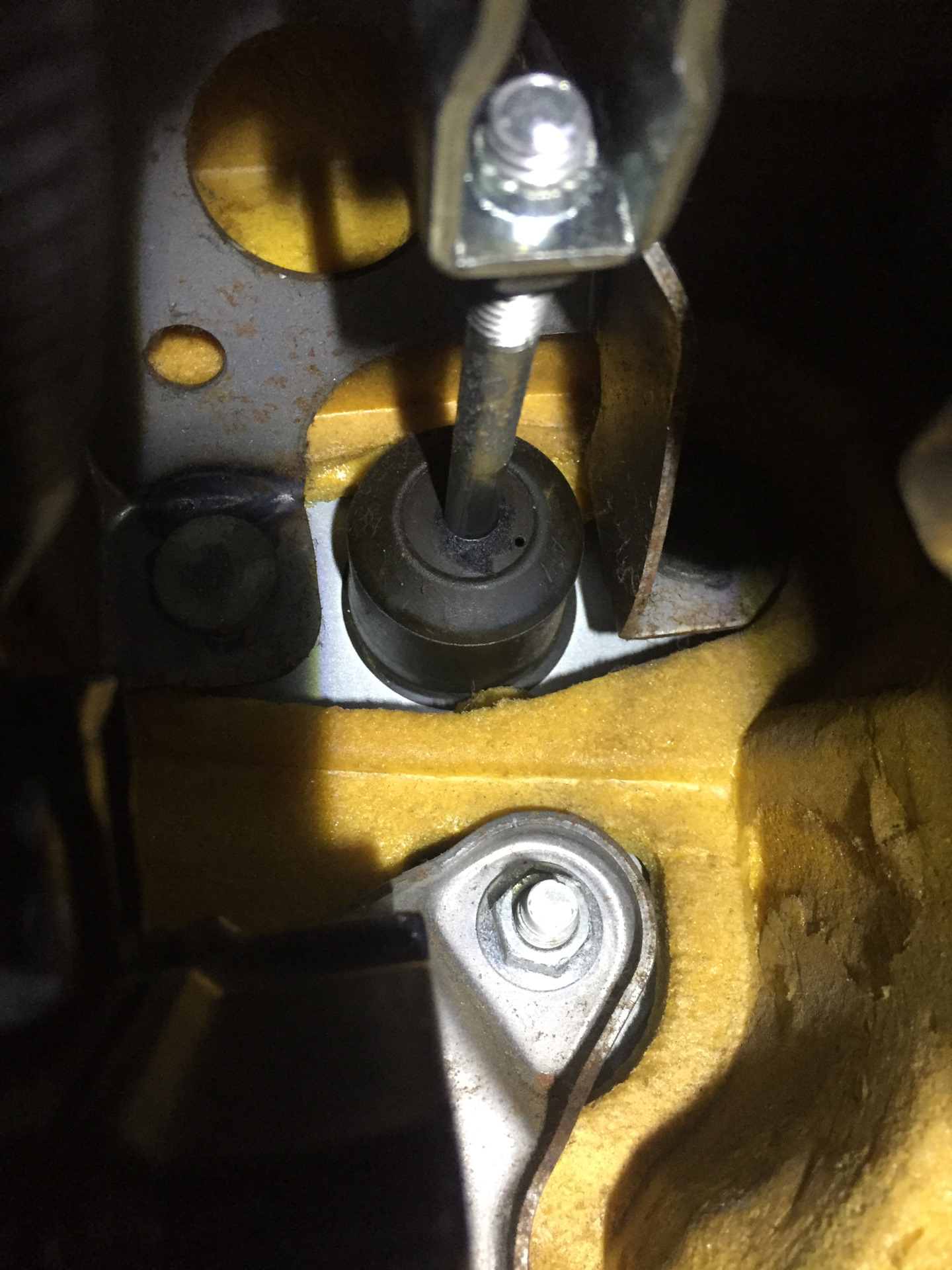 Регулировка схватывания сцепления — Subaru Legacy (BL/BP), 2 л, 2008 ...