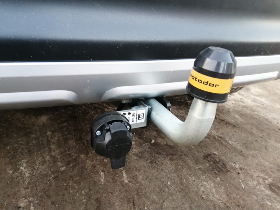 Распиновка задних фонарей шкода йети — Skoda Yeti, 1,2 л., 2011 года ...