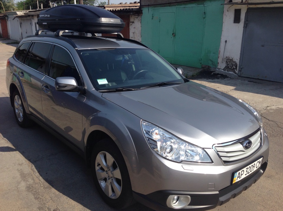 Subaru Outback 2010 багажник