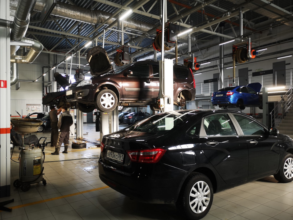 Замена передние колодки и зад левая цилиндра — Lada Ларгус, 1,6 л, 2014 ...