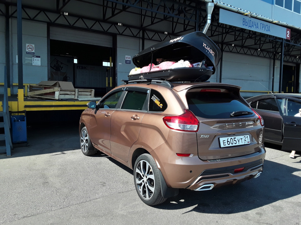 Напихал 33 килограмма всякой всячины, если немного плотнее ставить пакеты, то без труда еще столько же влезло бы. Я доволен очень и в салоне чистота и порядок — Lada XRAY