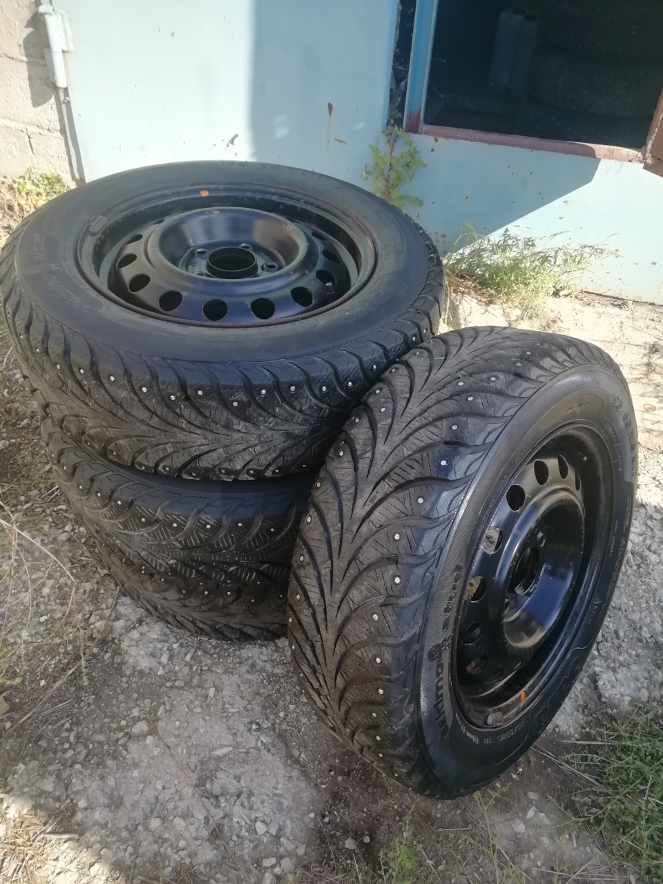 Ошиповка зимних шин ремонтными шипами Теком — KIA Ceed SW (1G), 1,6 л ...