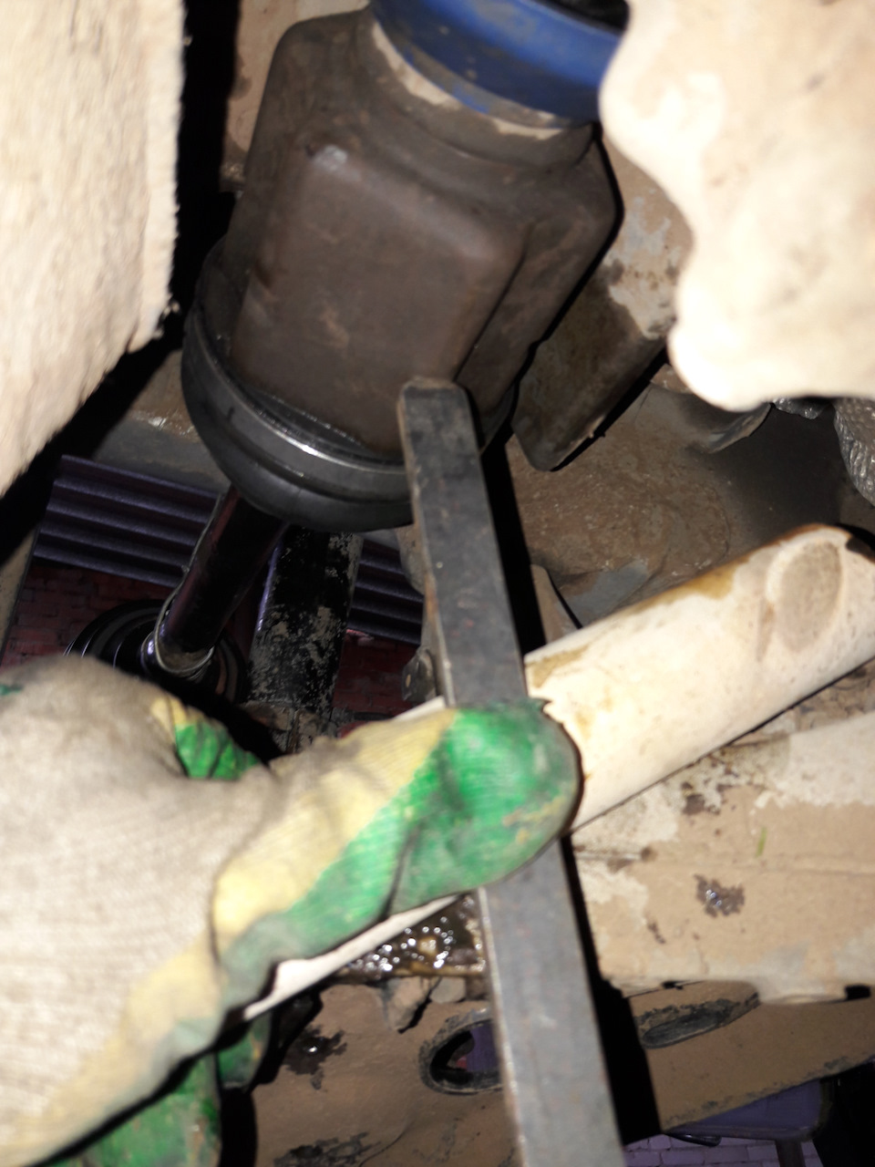 bkAAAgFIWOA 960 Как выбить внутренний шрус тигуан