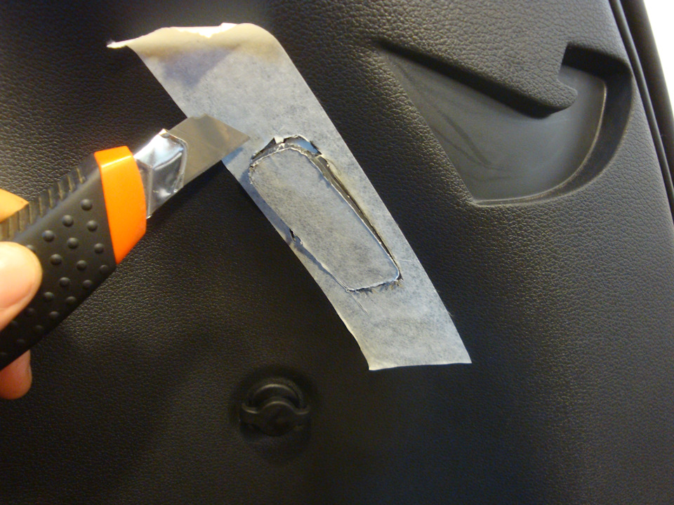 Скотч перенёс на место установки, семь раз отмерил, и отрезал (пластик мягкий, режется легко). — Hyundai Tucson (TL)