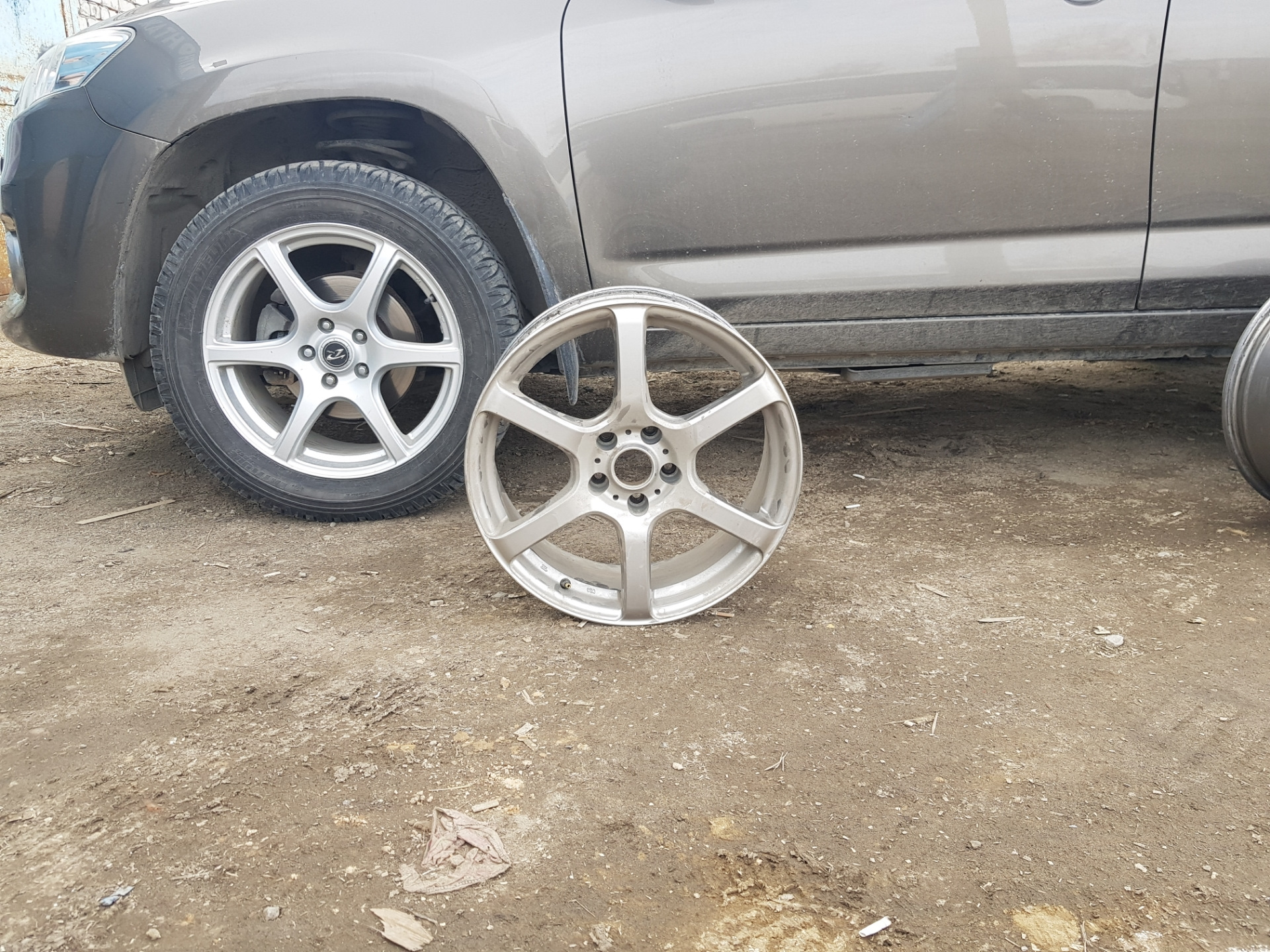 Диски на зиму:) — Toyota RAV4 (III), 2 л, 2012 года | колёсные диски ...
