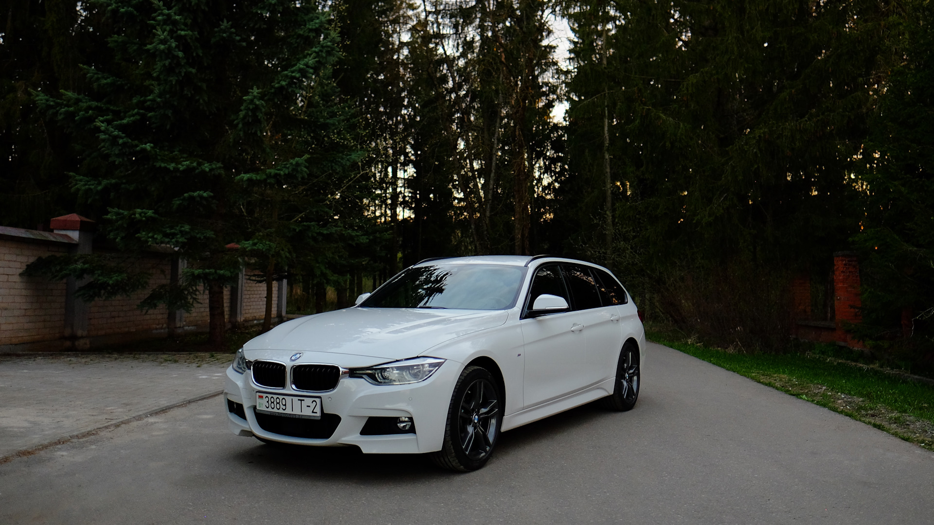 Продажа BMW 3 series Touring (F31) 2017 (дизель, АКПП) — с историей  обслуживания — DRIVE2.RU