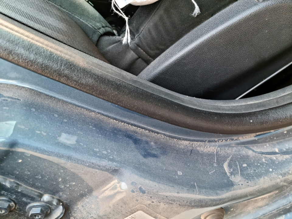 Скрип уплотнителей побежден — Renault Duster (1G), 2 л, 2015 года ...