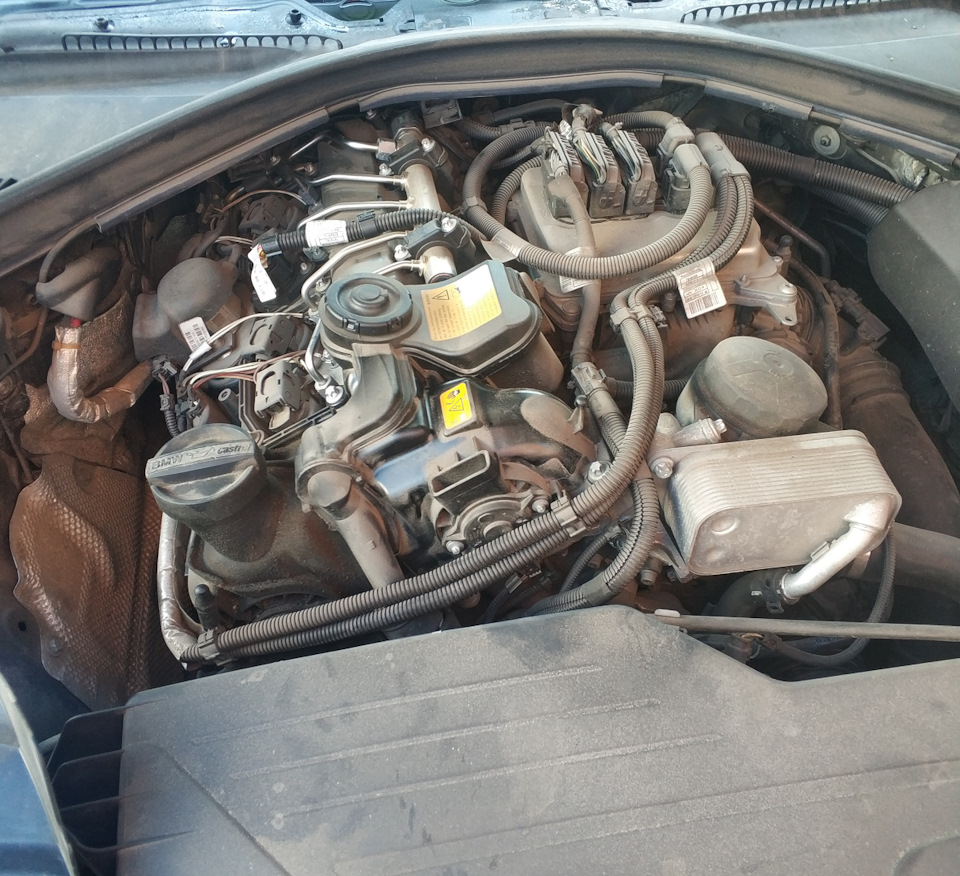 Снимаем пластиковую защиту двигателя и поролоновую вставку — BMW 3 series Gran Turismo (F34)