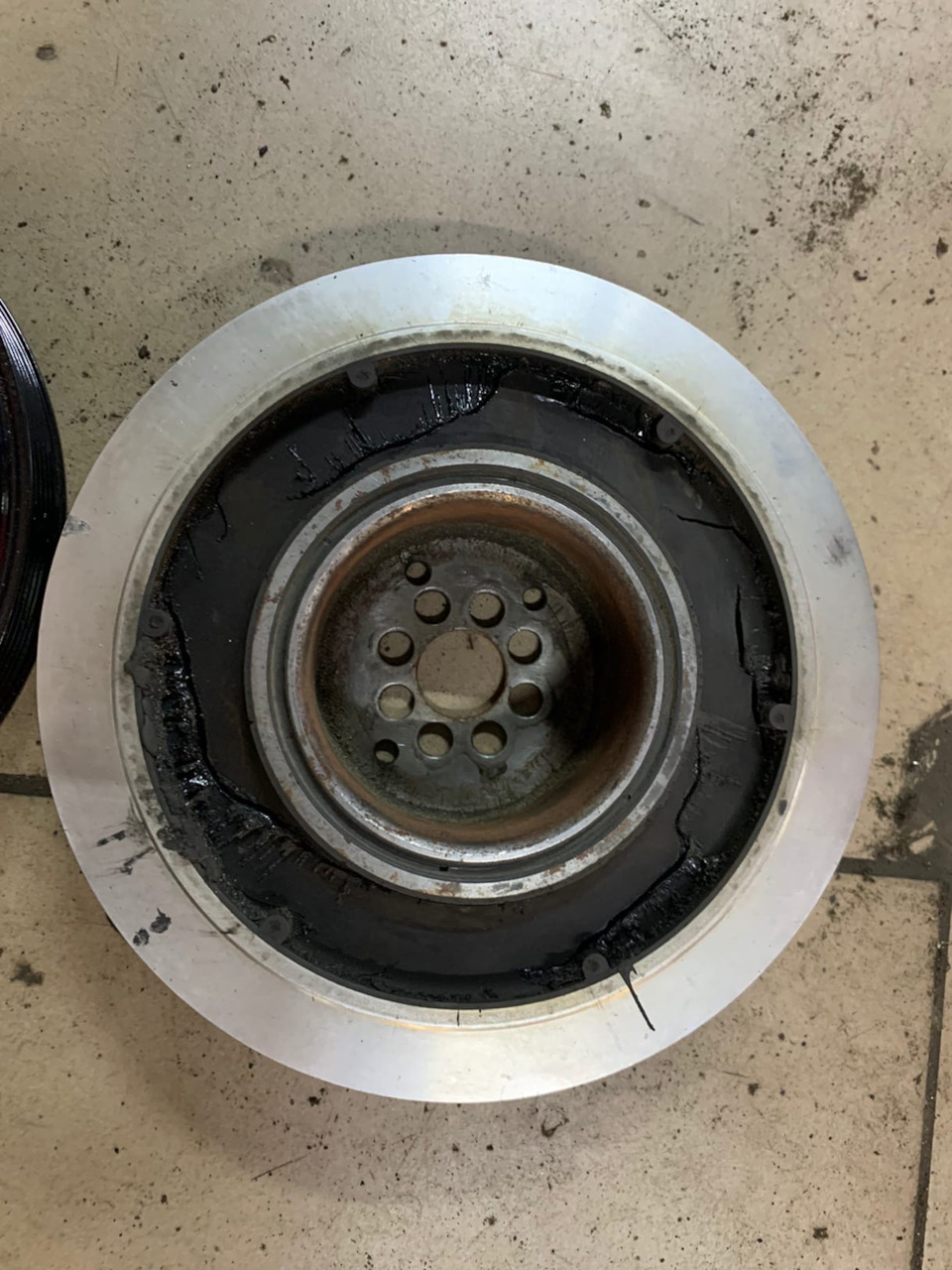 Замена шкива коленвала 3.0 TDi — Audi A7 Sportback (1G), 3 л, 2011 года ...