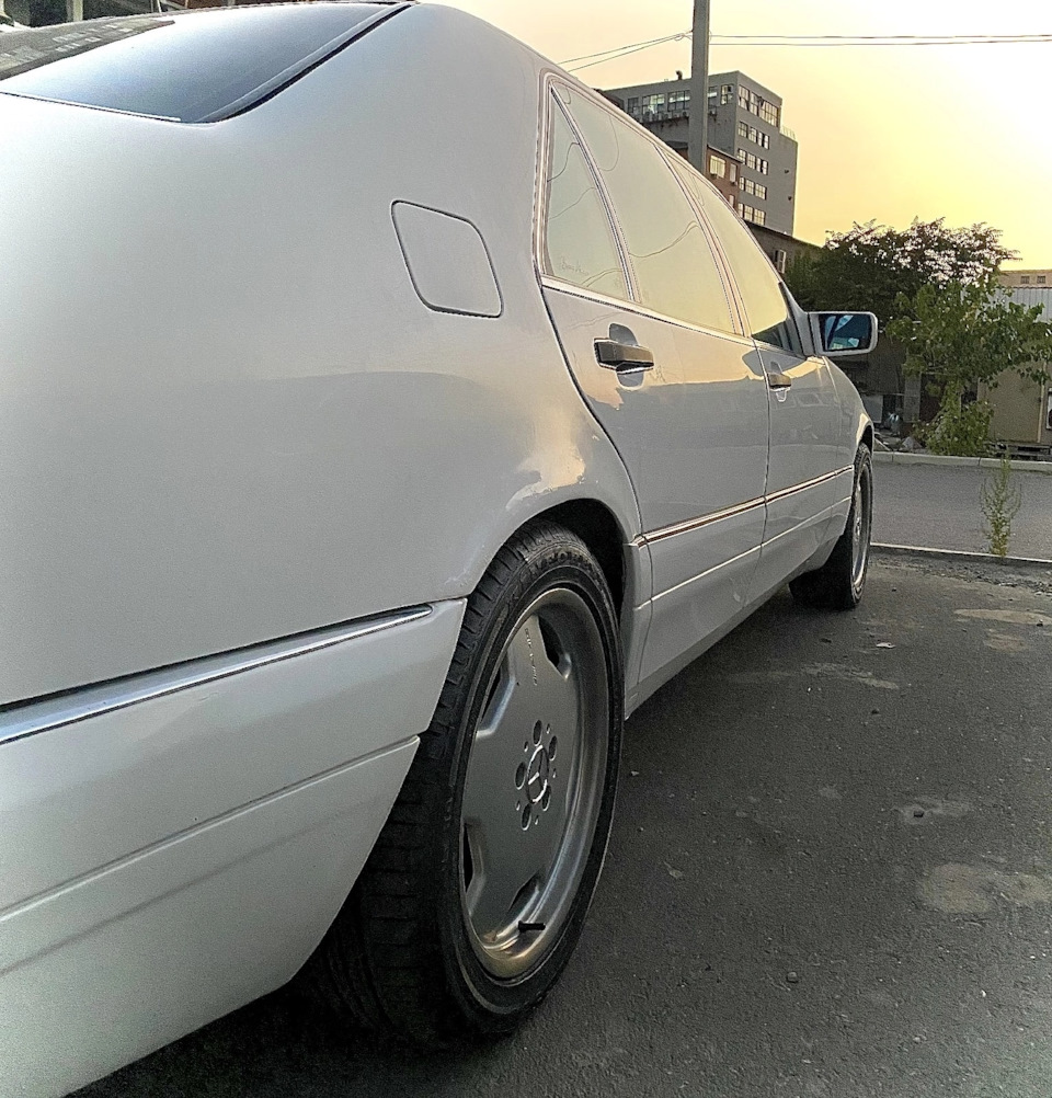 На продаже R18 блины AMG monoblock aero2 — Mercedes-Benz S-Class (W140), 5  л, 1996 года | колёсные диски | DRIVE2