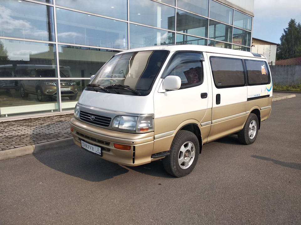 Toyota hiace картинка