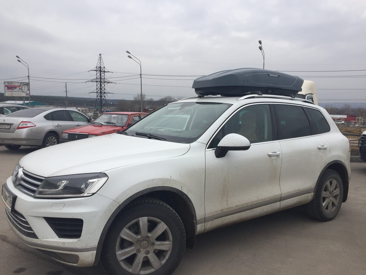 Багажник на туарег. Бокс на крышу Volkswagen Touareg. Автобокс Брумер на крышу Ауди q5. Broomer Venture l 430. Broomer Venture l серый.