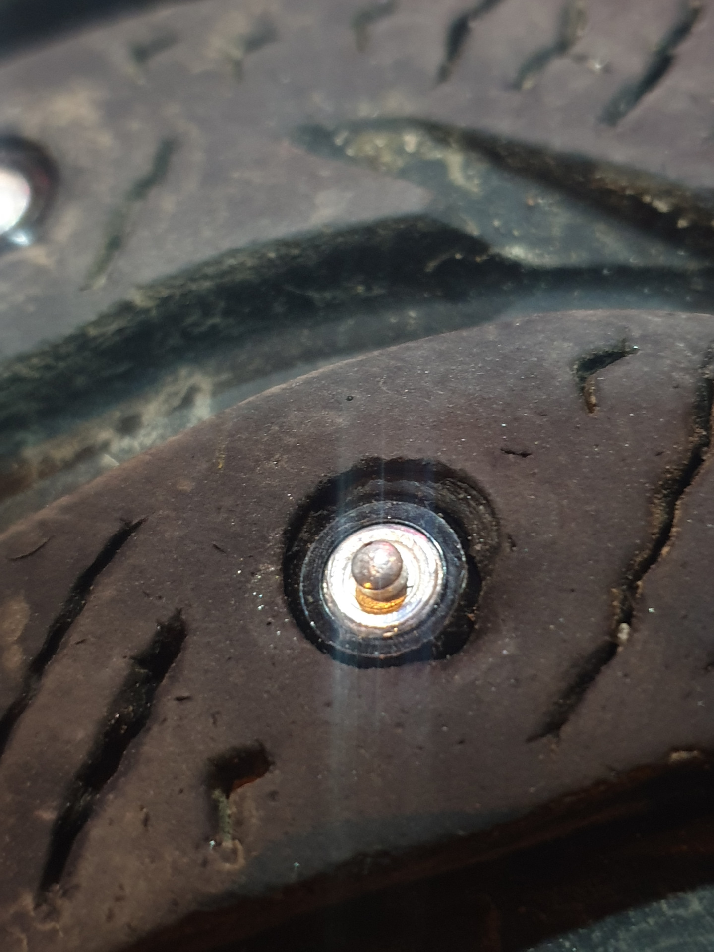 Перешиповка шин — Mazda CX-7, 2,3 л, 2011 года | шины | DRIVE2