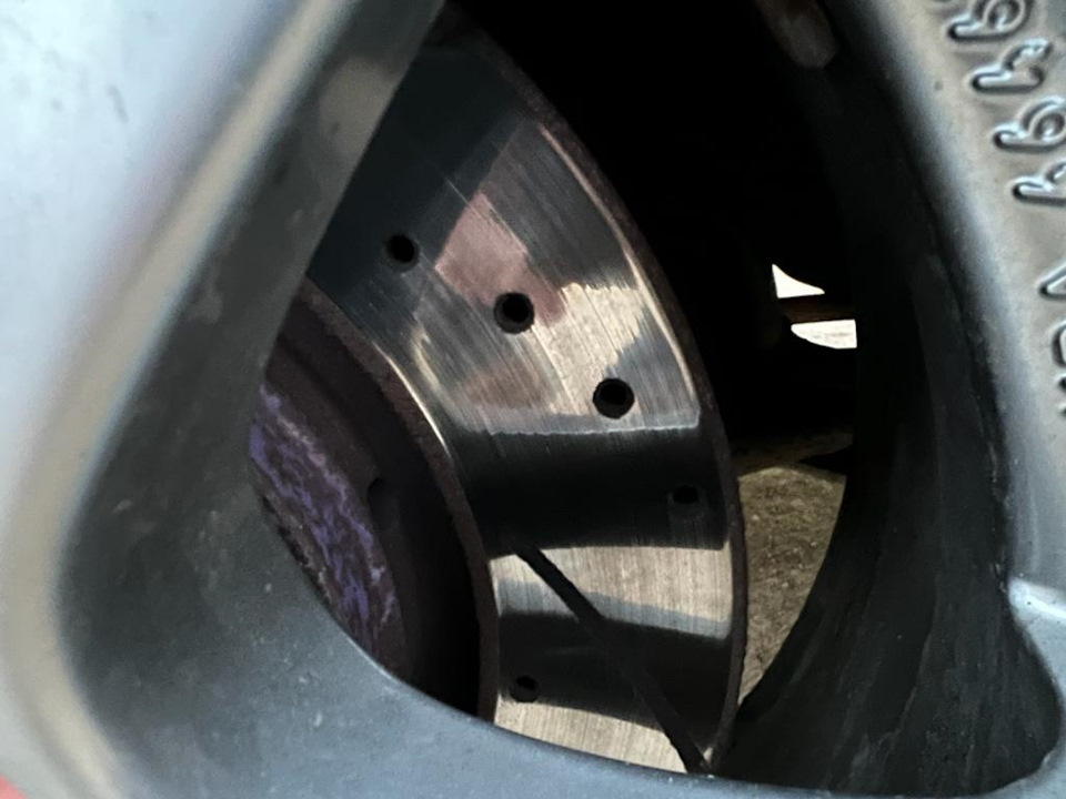 Передние тормозные диски NiBK с перфорацией через 2,5 года — Mitsubishi ...