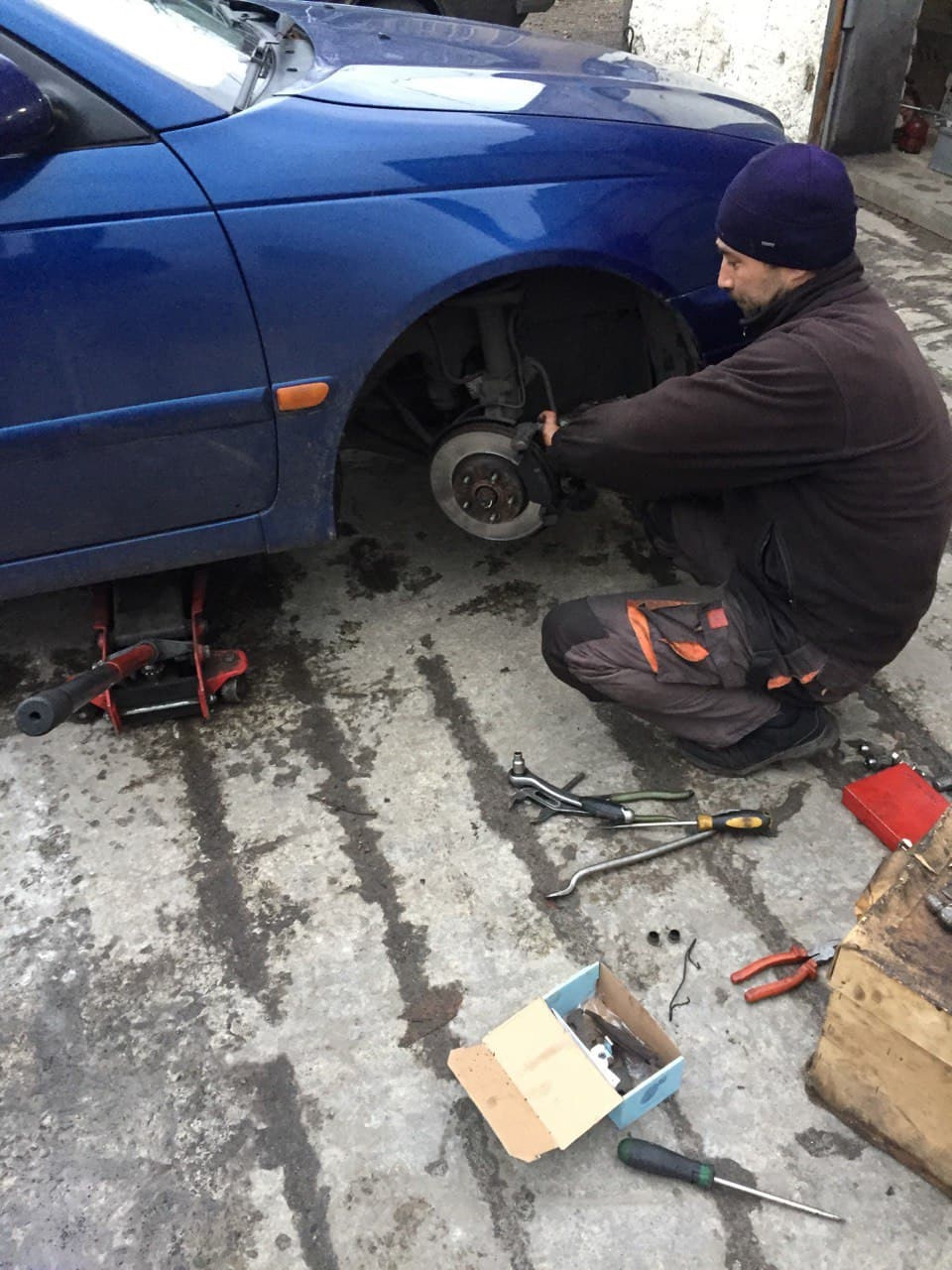 Фото в бортжурнале Toyota Avensis I