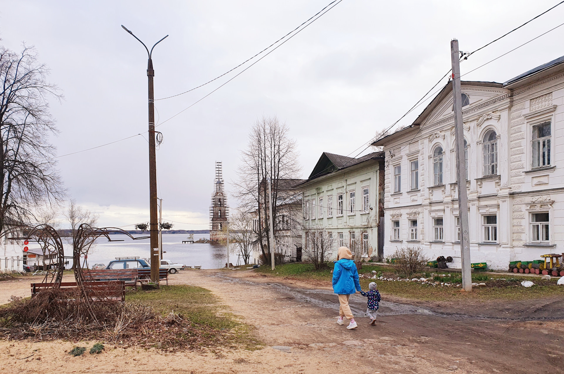 Калязин углич рыбинск. Углич Рыбинск. Дороги Углич. Рыбинск Ярославль. Углич Ростов Великий дорога.