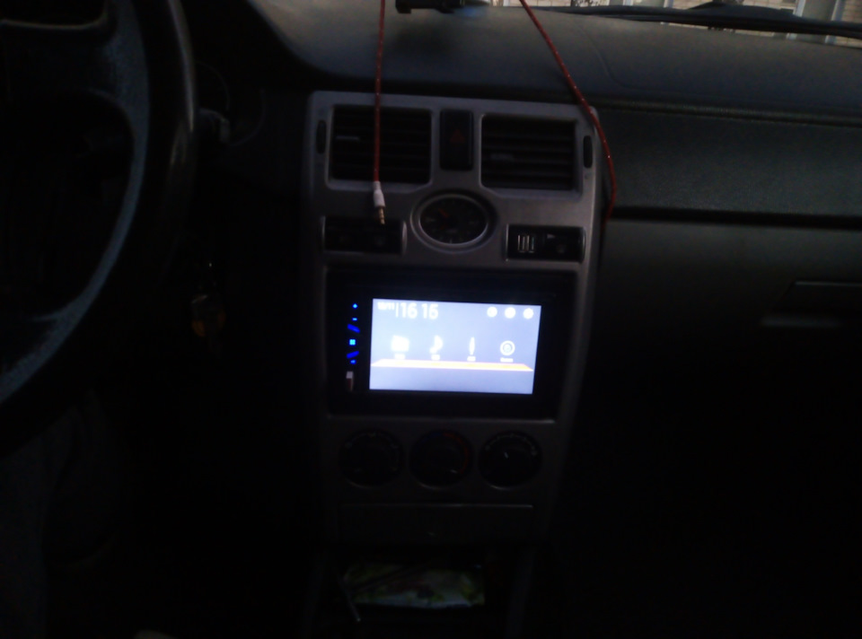 Покраска консоли — Lada Приора хэтчбек, 1,6 л, 2011 года | своими ...