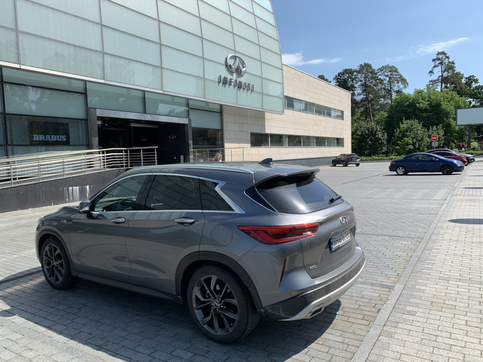 Визит в дилерский центр Infiniti Авто-Актив в Киеве. — Infiniti QX50 (2G)