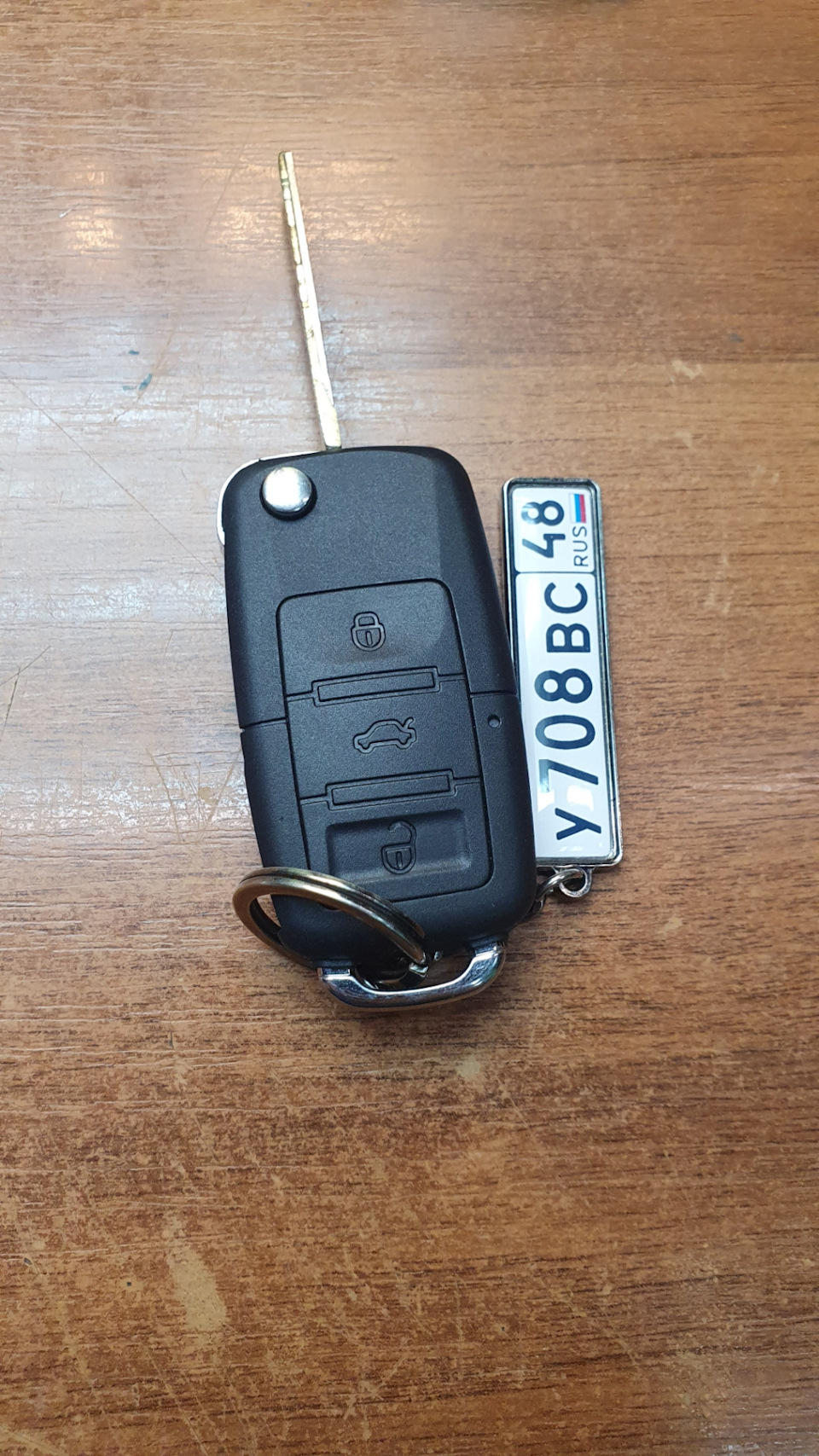 Переделка ключа центрального замка — Nissan Liberty, 2 л, 2002 года ...
