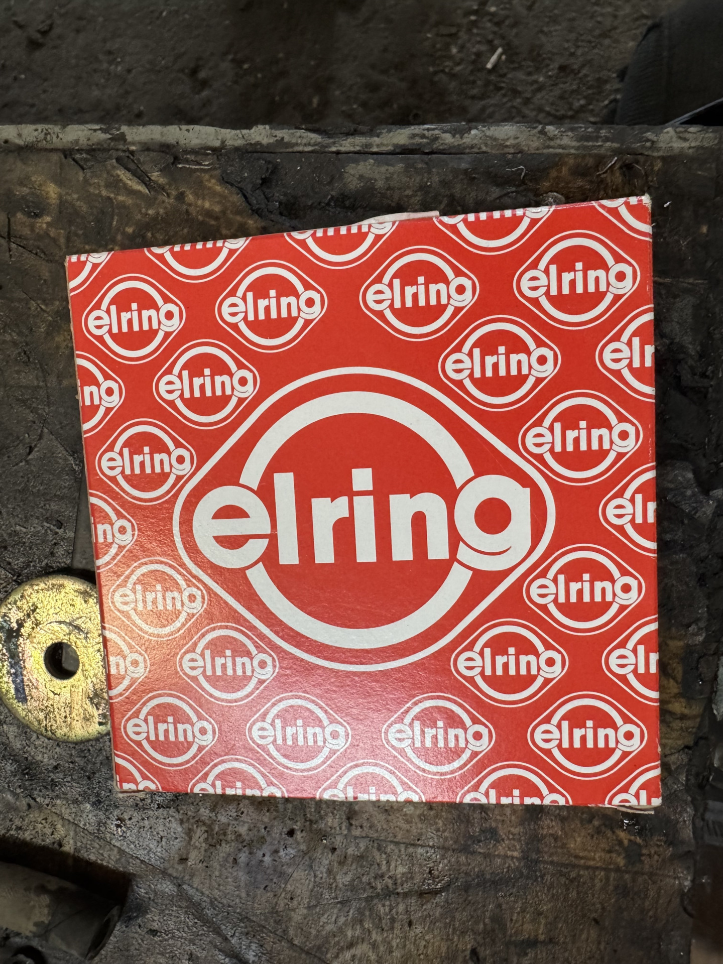 Сальник из Европы — Mercedes-Benz M-Class (W164)