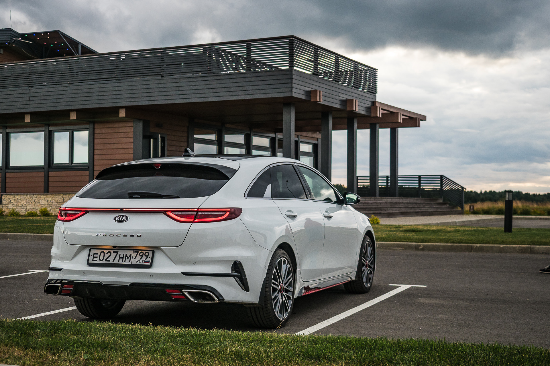 Реалми жт 5 про. Kia proceed 2020 gt line. Киа Гранд Туризмо. Kia proceed 2019 vs 2017 proceed gt. Kia proceed gt 2020 серый.
