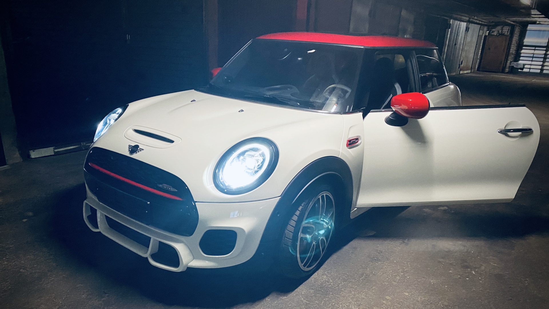 MINI John Cooper Works 2.0 бензиновый 2020 | Pepper White на DRIVE2