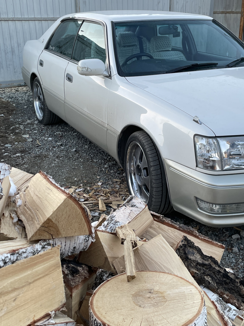 Дрова — Toyota Crown Majesta (S150), 3 л, 1995 года | колёсные диски |  DRIVE2