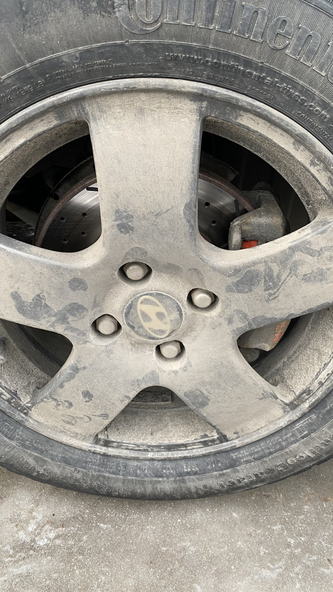 Замена тормозных дисков — Hyundai Solaris, 1,6 л, 2012 года | запчасти ...