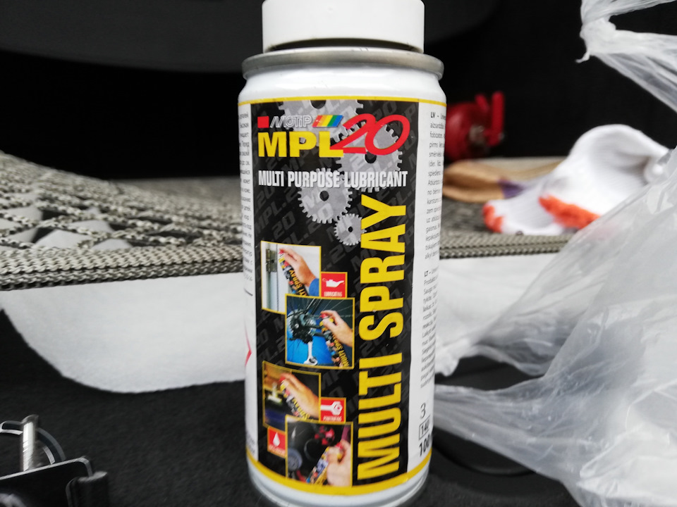 спрей / смазка — Audi A6 Avant (C6)