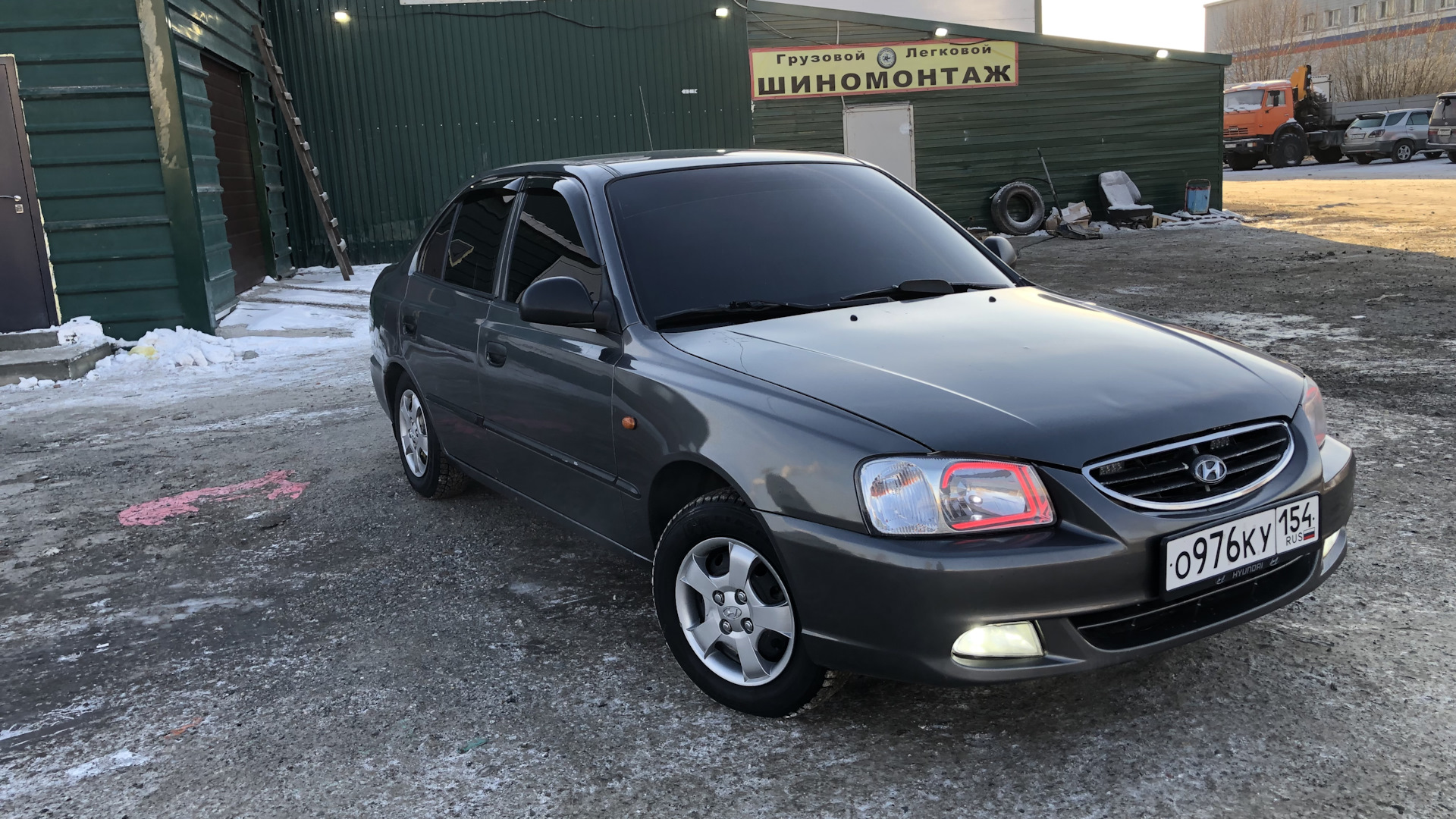 Hyundai Accent (2G) 1.5 бензиновый 2006 | Серый дьявол на DRIVE2