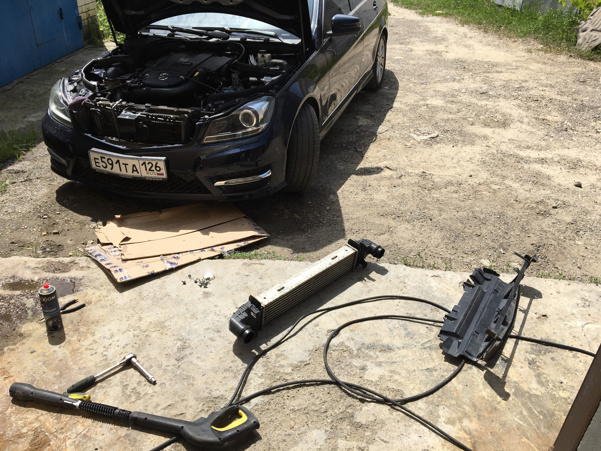 Как снять радиатор w204