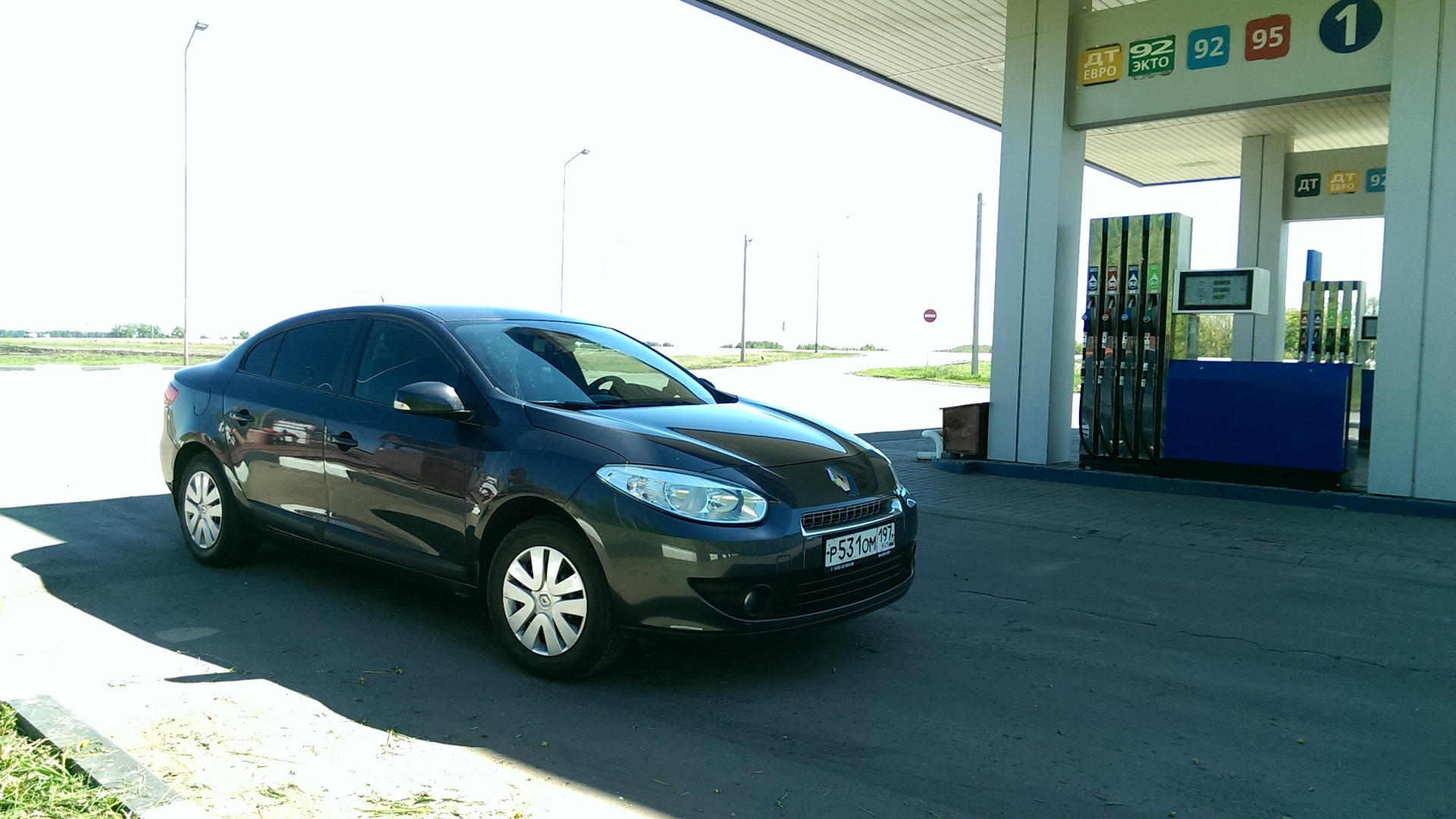 Renault Fluence 1.6 бензиновый 2011 | серое затмение на DRIVE2