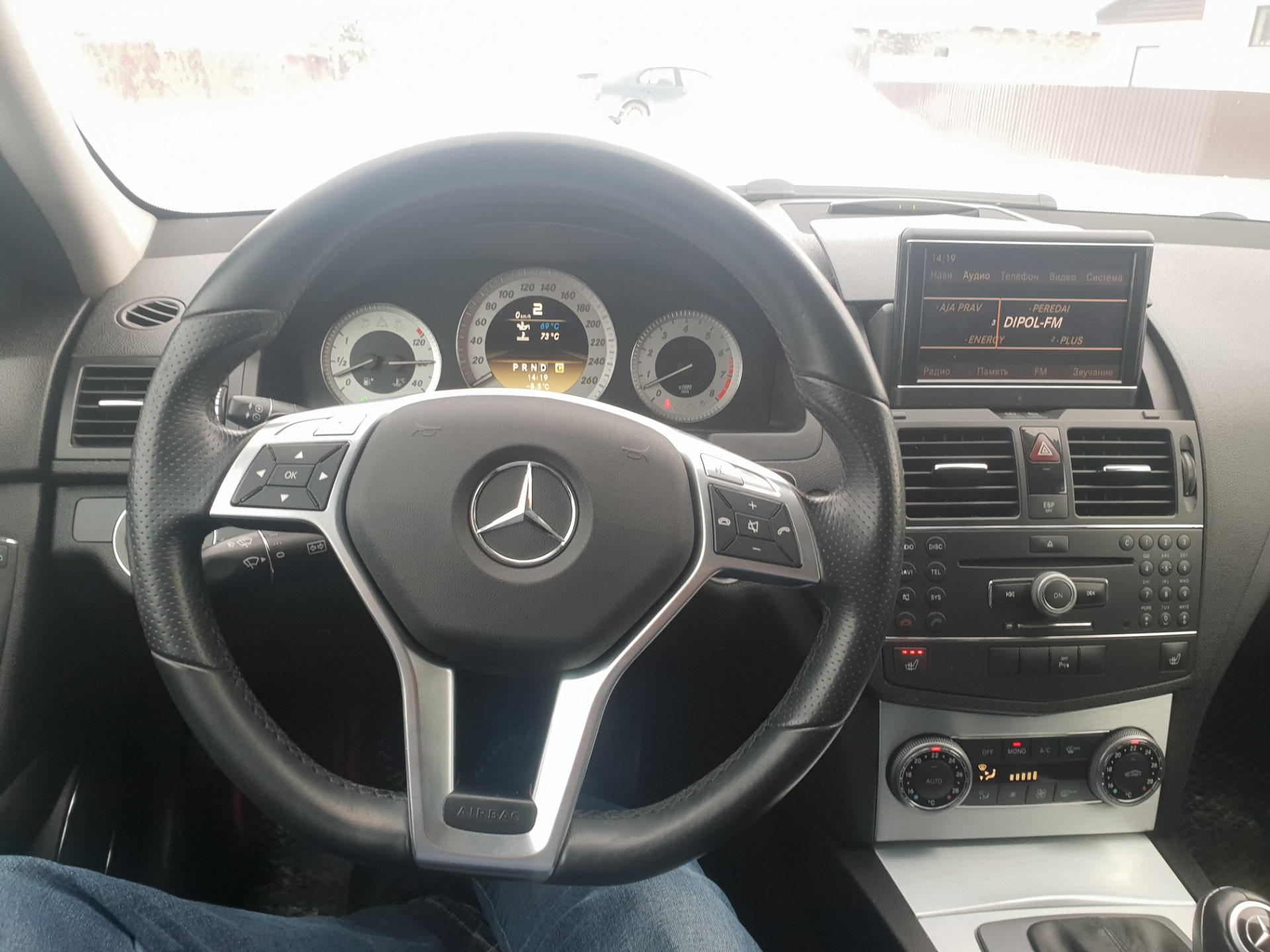 Замена руля мерседес. Руль Mercedes-Benz c-class w204 2008. Руль Мерседес w204. Руль Мерседес c class w204. Руль Мерседес с класс 2008.