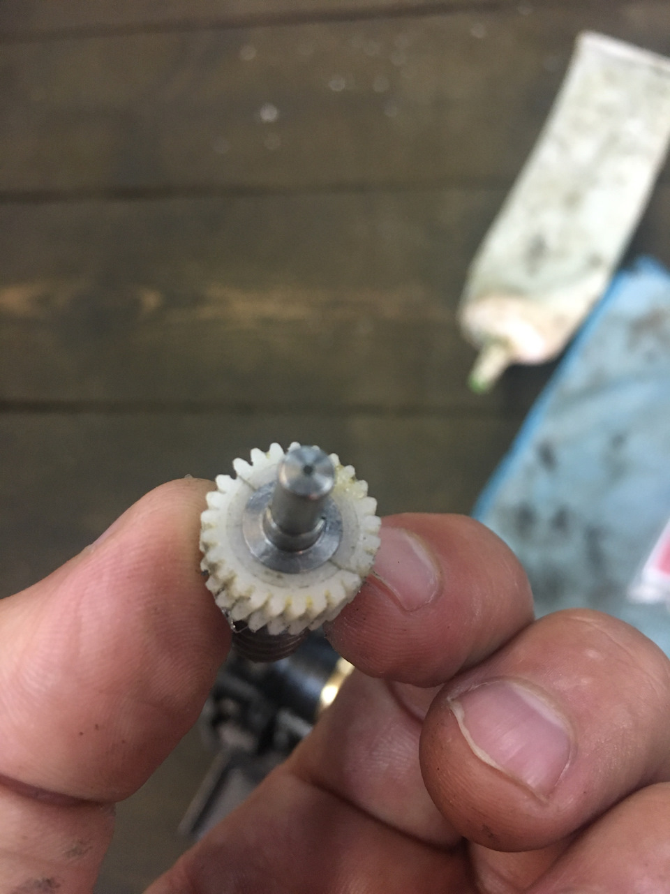 замена шестеренки. замена шестеренки. шестерня стеклоподъемника ваз 2114. гольф. шестерня для комбайна gl2303.