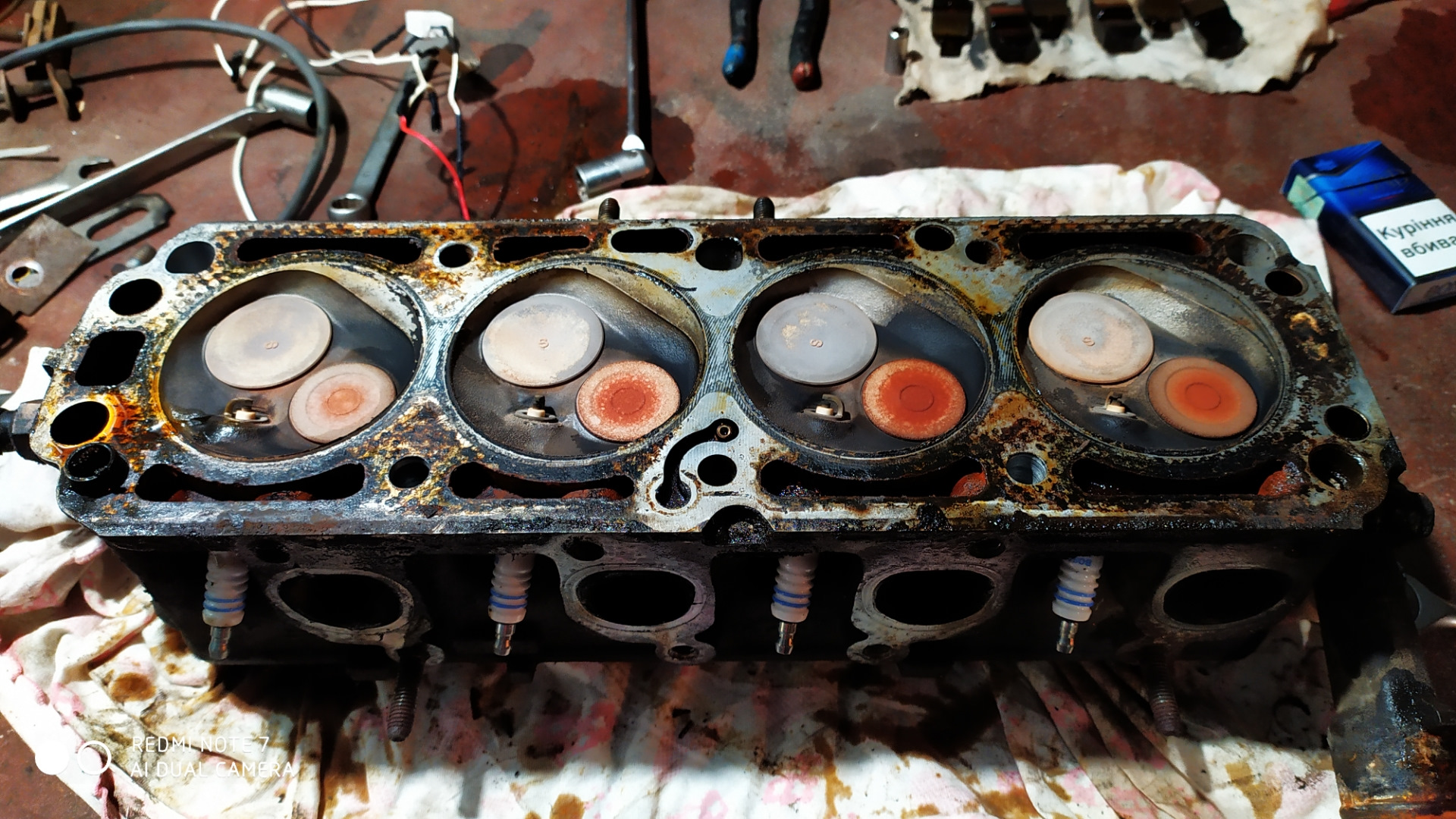 Меняем воздушный фильтр ВАЗ 2107 ПЫЛЮКА! — Lada 210740, 1,5 л, 2007 ...