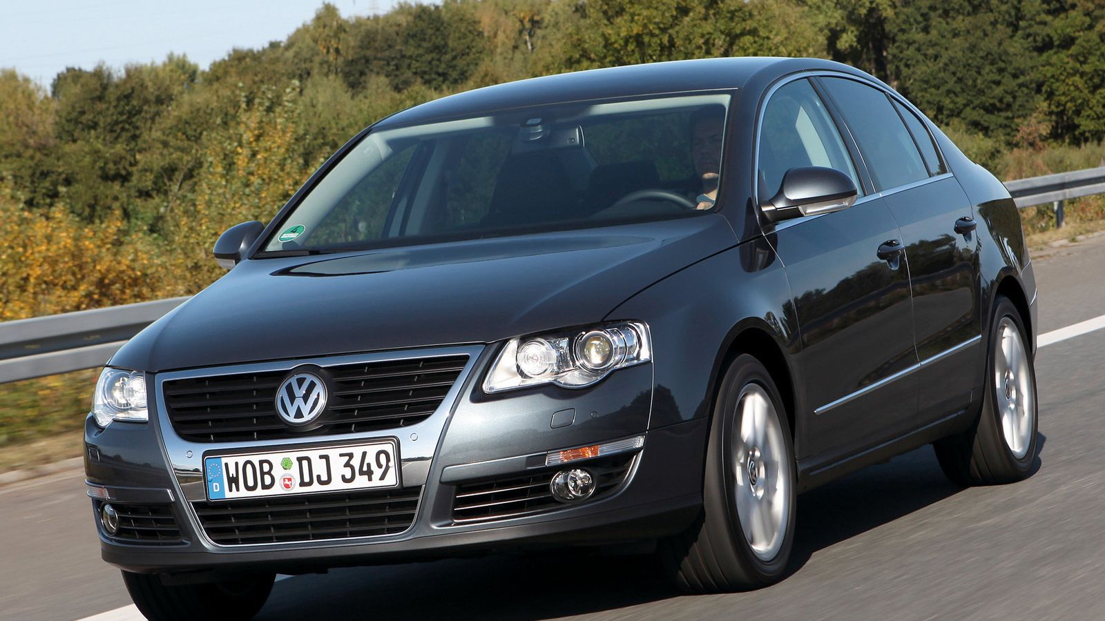 Экран в Volkswagen Passat b6