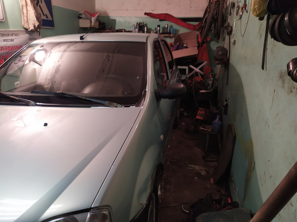 Поводки дворников — Renault Logan (1G), 1,4 л, 2006 года | стайлинг ...