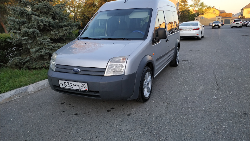 Ford tourneo connect 2008. Предохранители Форд Торнео Коннект 2008 1.8 дизель.